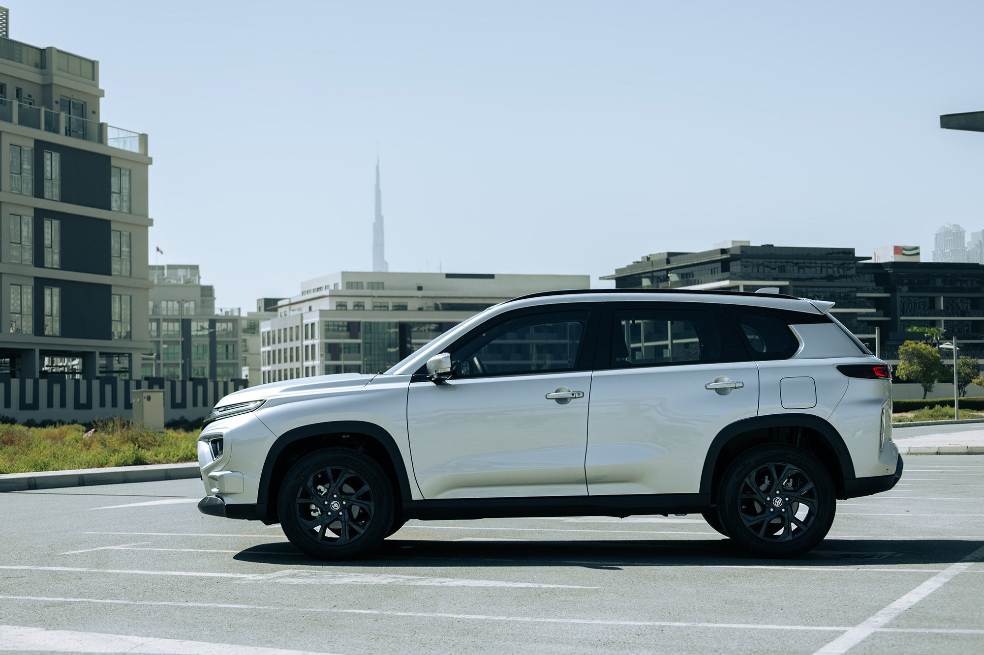 Toyota 城市巡洋舰 银色