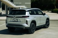 Toyota 城市巡洋舰 银色
