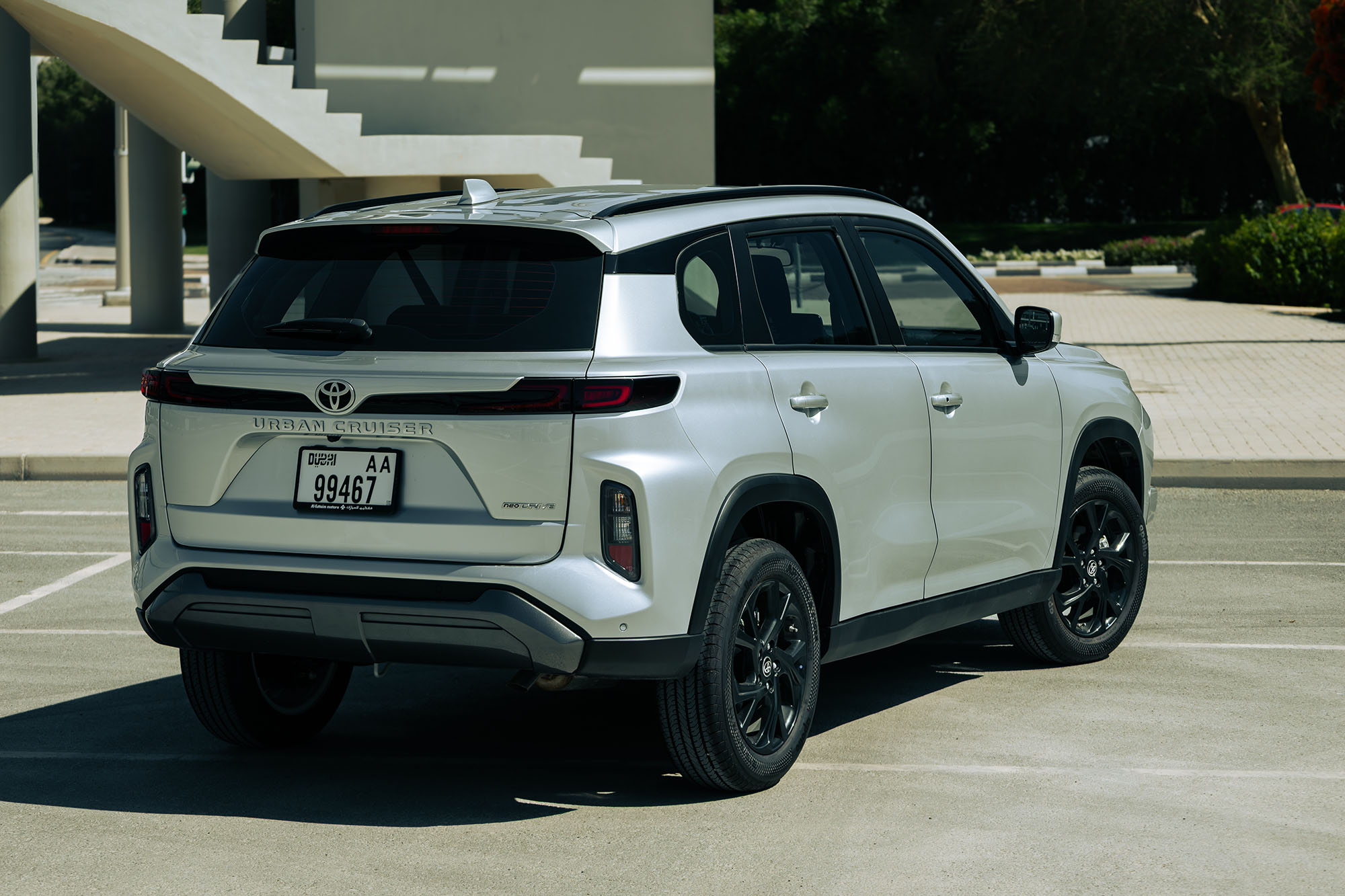 Toyota 城市巡洋舰 银色