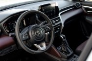Toyota 城市巡洋舰 银色