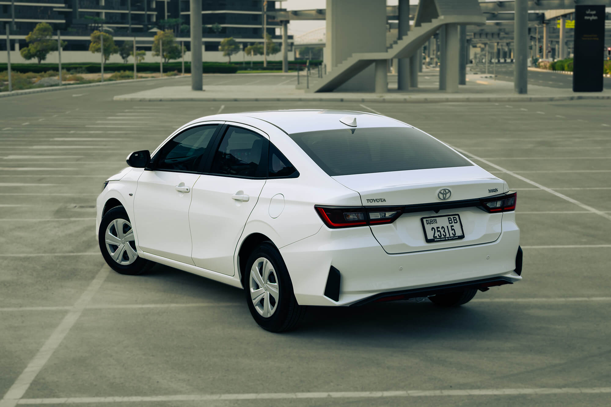 Toyota Yaris דור חדש לבן