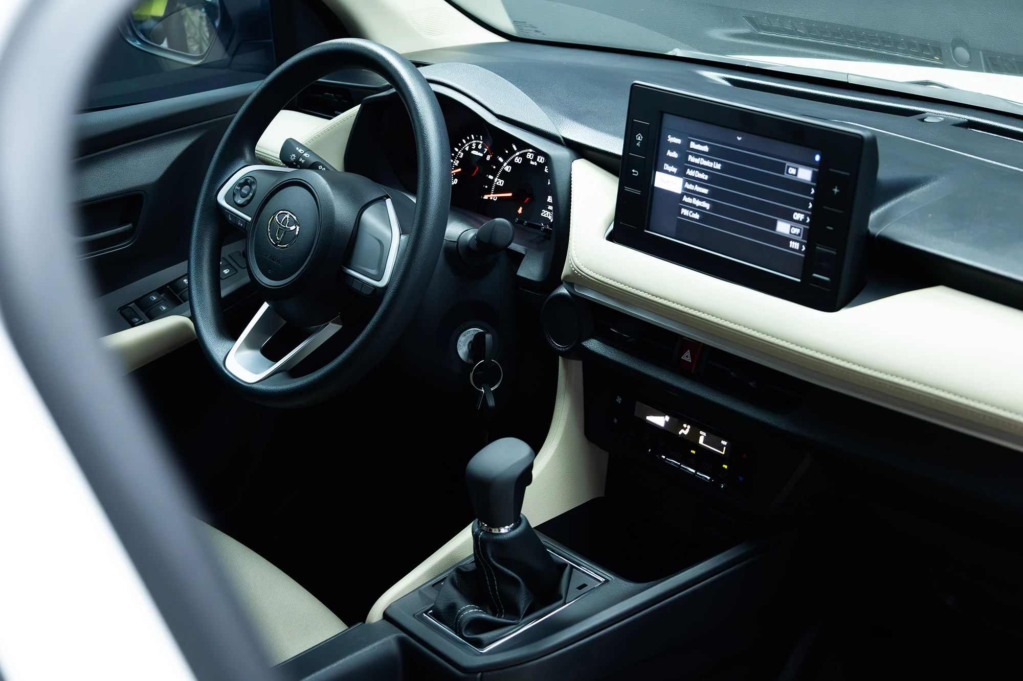 Toyota Yaris New Gen White