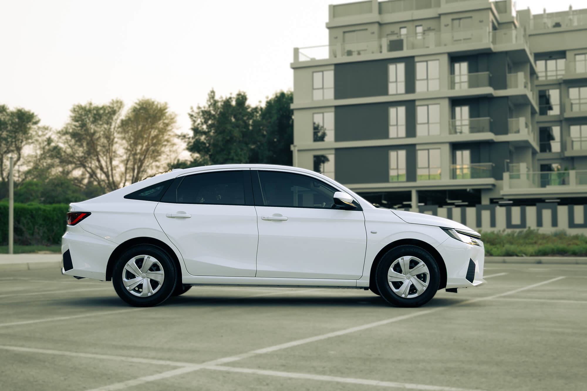 Toyota Yaris דור חדש לבן