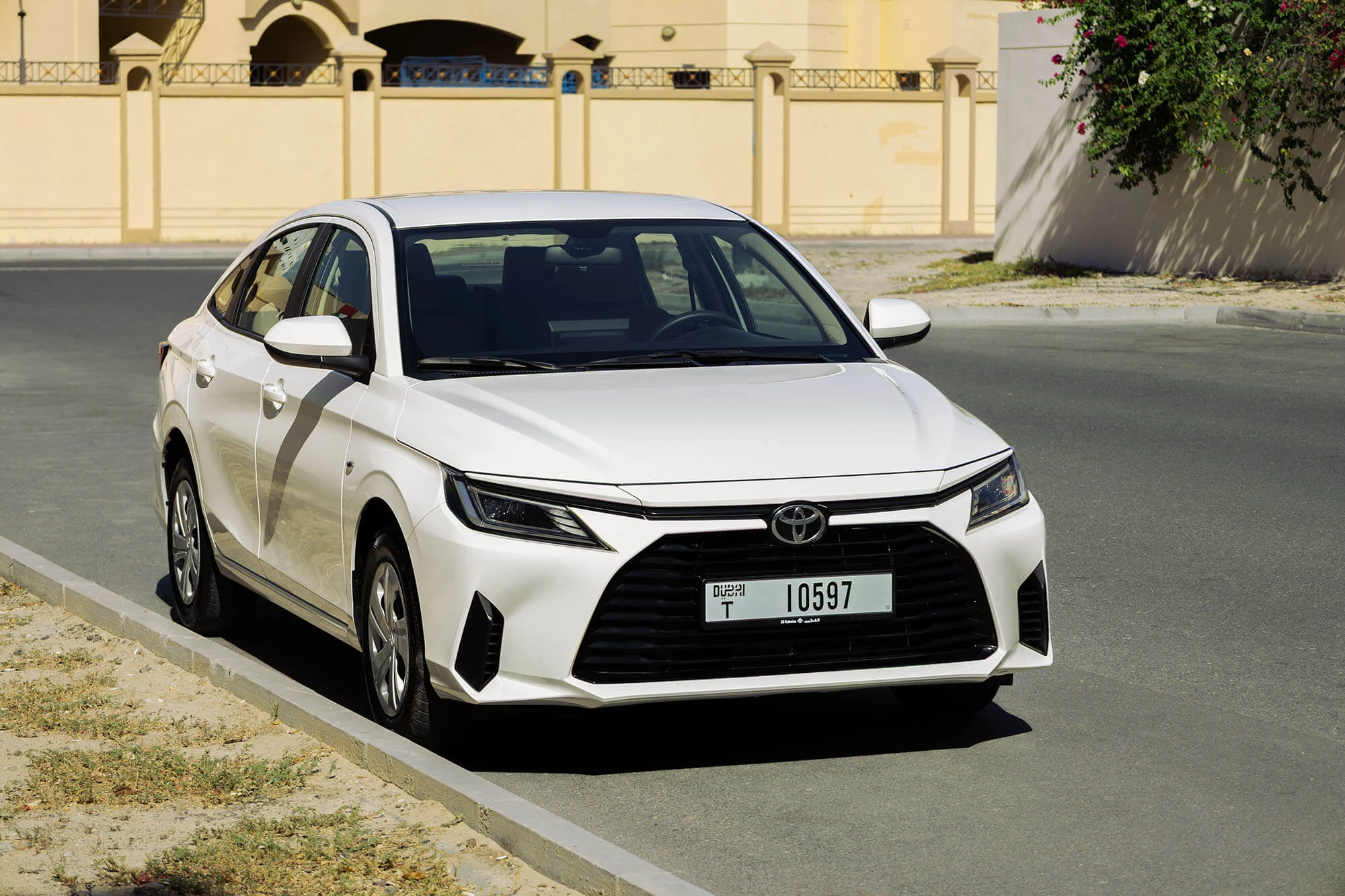 Toyota Yaris דור חדש לבן