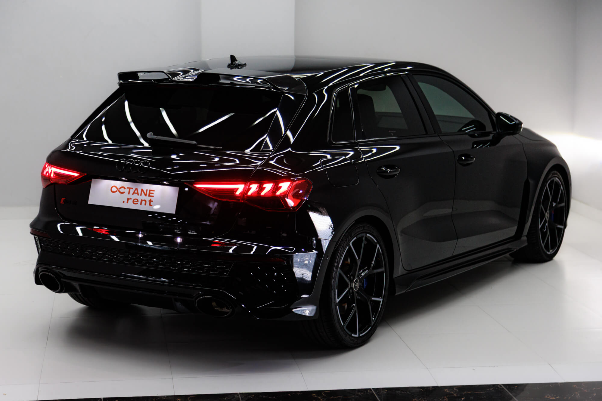 Audi RS3 Черный Audi RS3 Черный