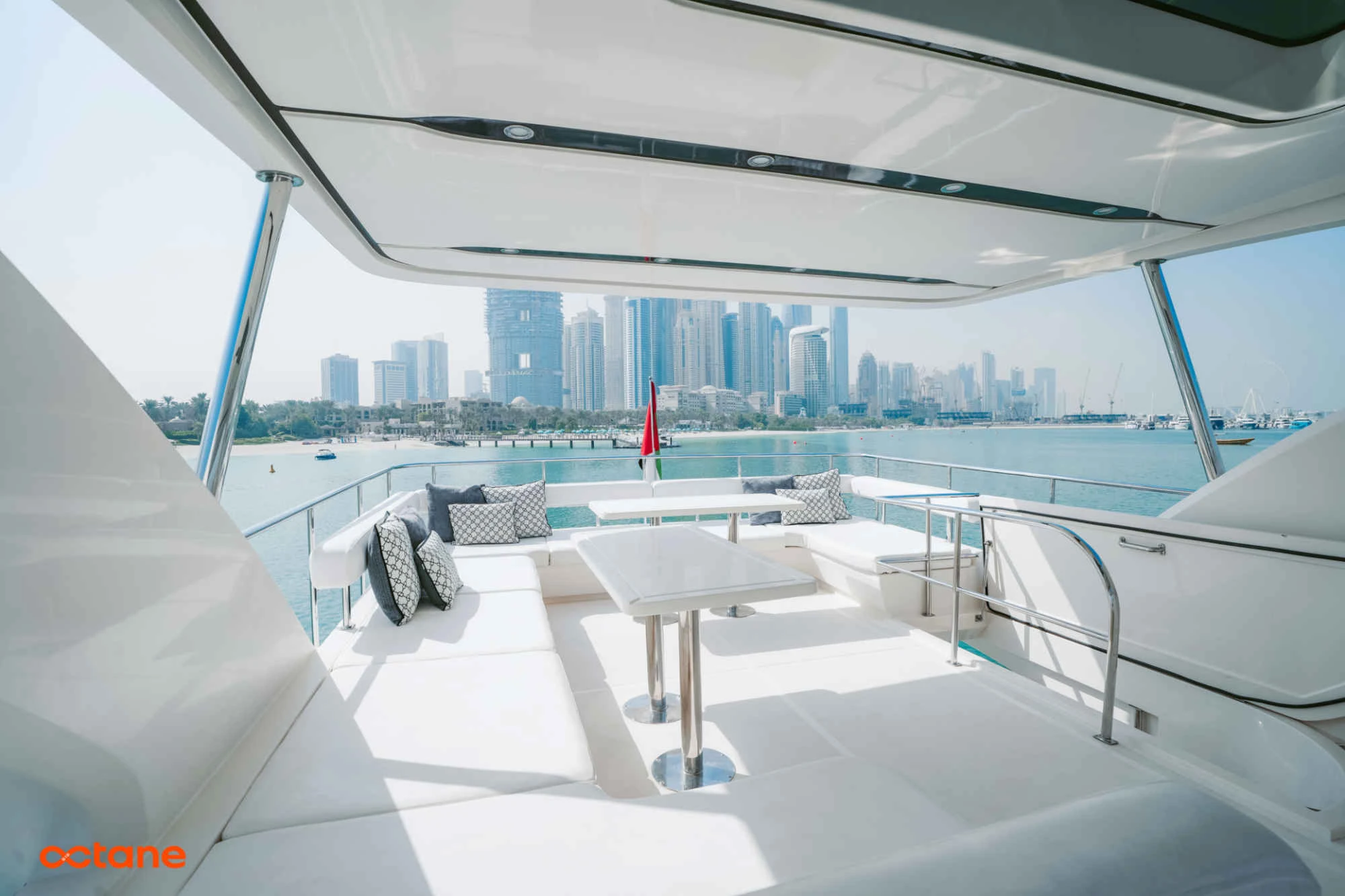 SeaStella 68 Flybridge SeaStella 68 Flybridge