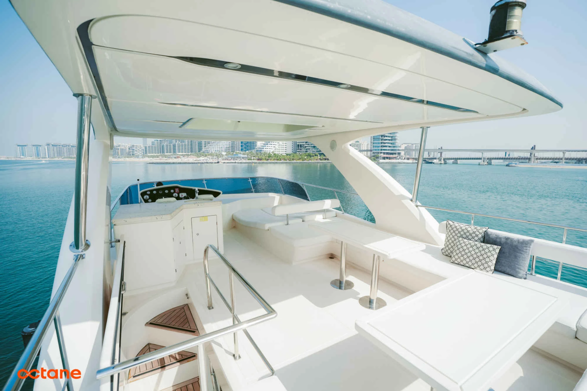 SeaStella 68 Flybridge SeaStella 68 Flybridge