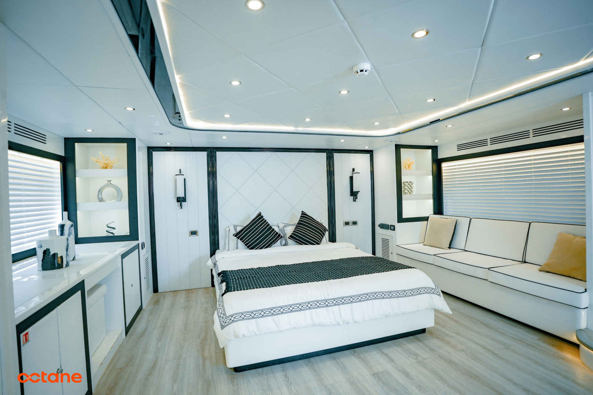 SeaStella 68 Flybridge