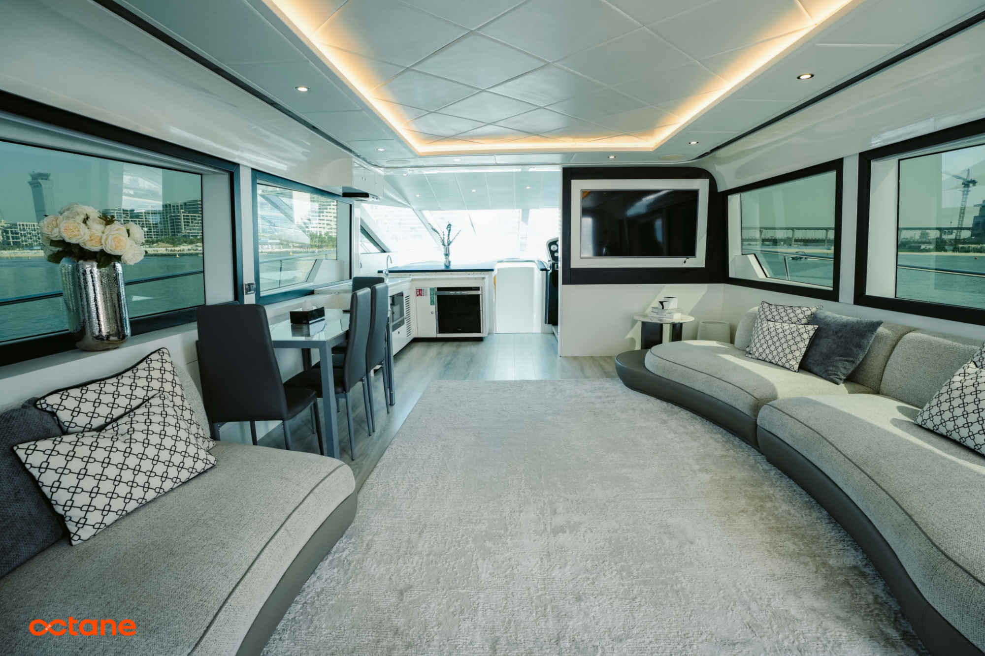 SeaStella 68 Flybridge