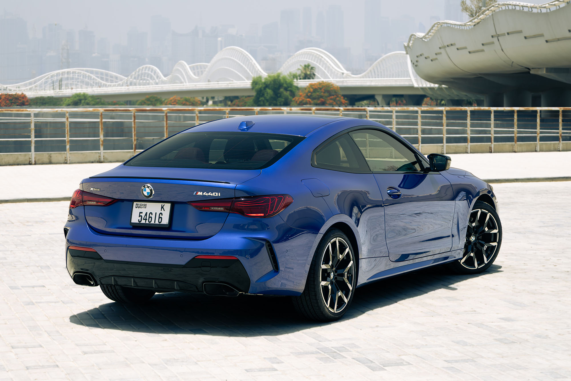 BMW M440 קופה כחול BMW M440 קופה כחול