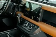 Land Rover Defender 130 אפור