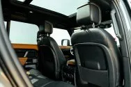 Land Rover Defender 130 אפור