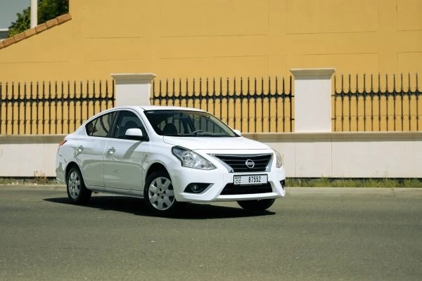 Nissan Sunny Weiß