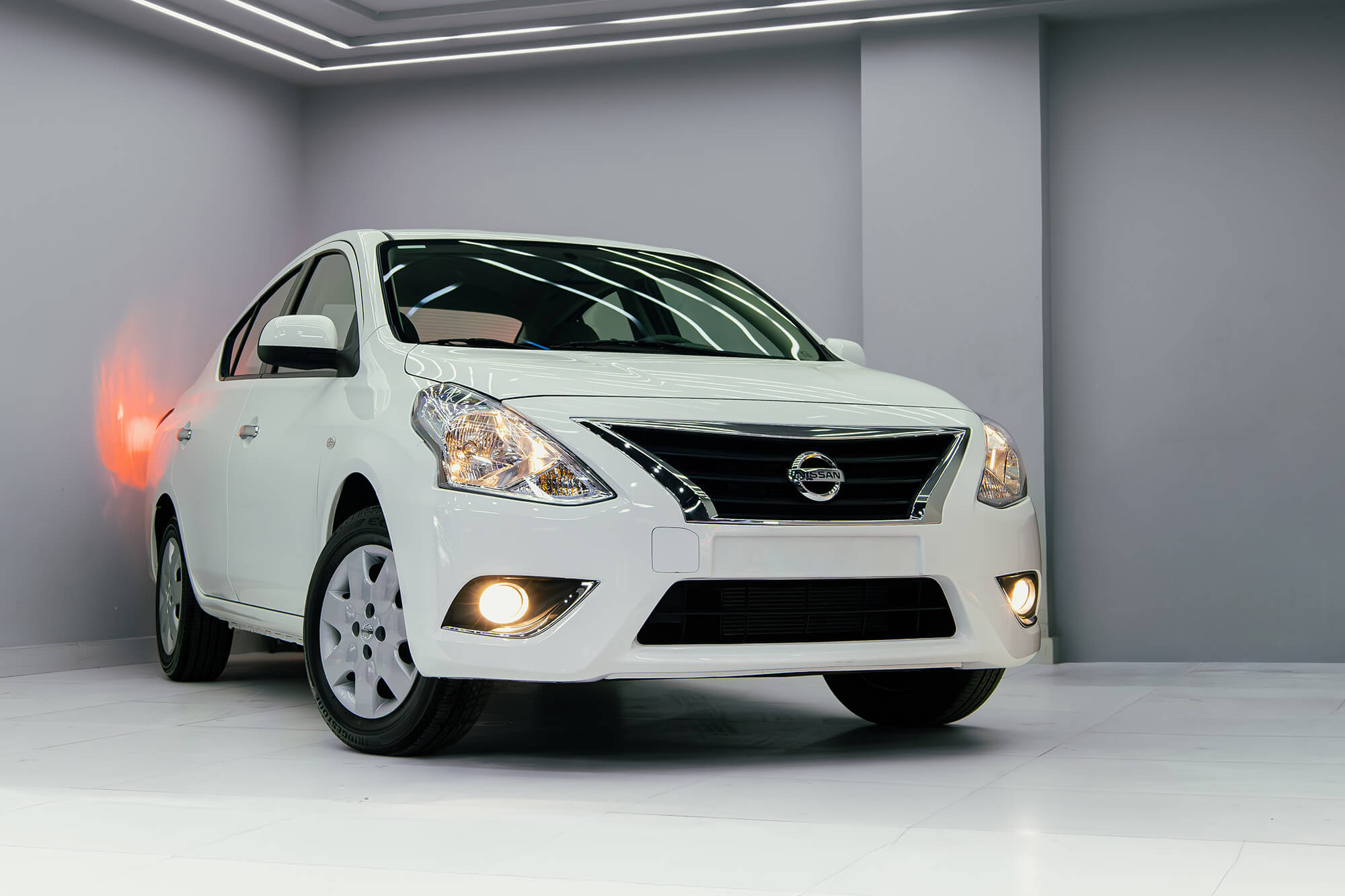 Nissan Sunny White Nissan Sunny White