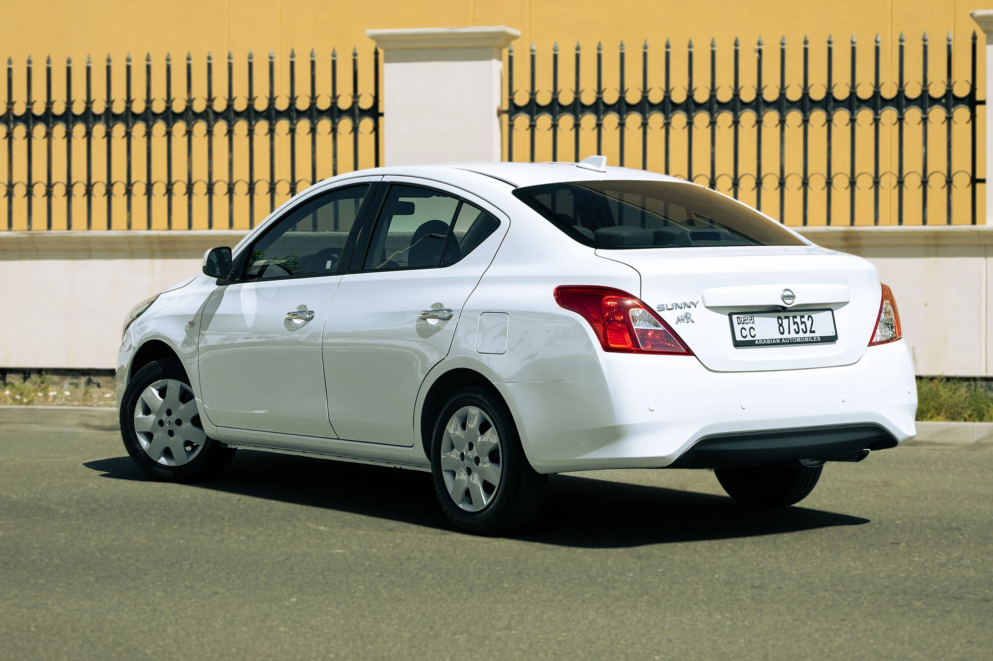 Nissan Sunny White