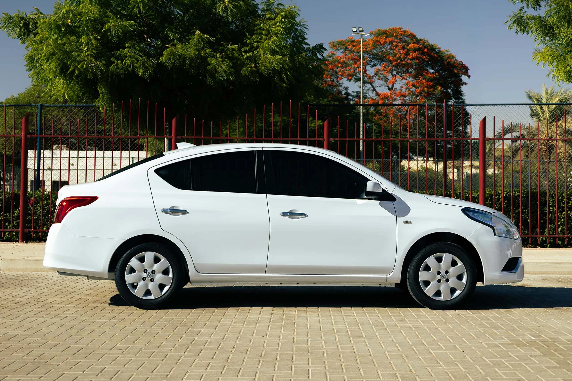 Nissan Sunny White Nissan Sunny White