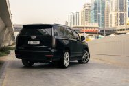 Cadillac Escalade דור חדש שחור