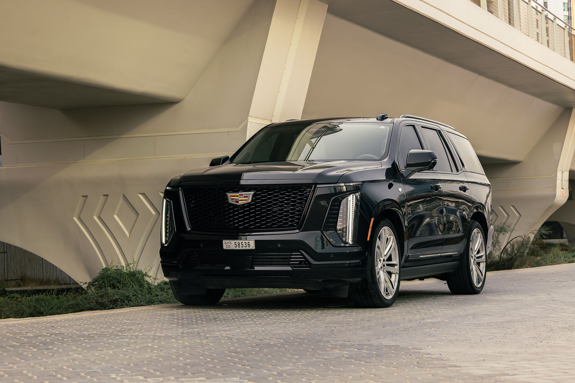 Cadillac Escalade דור חדש שחור