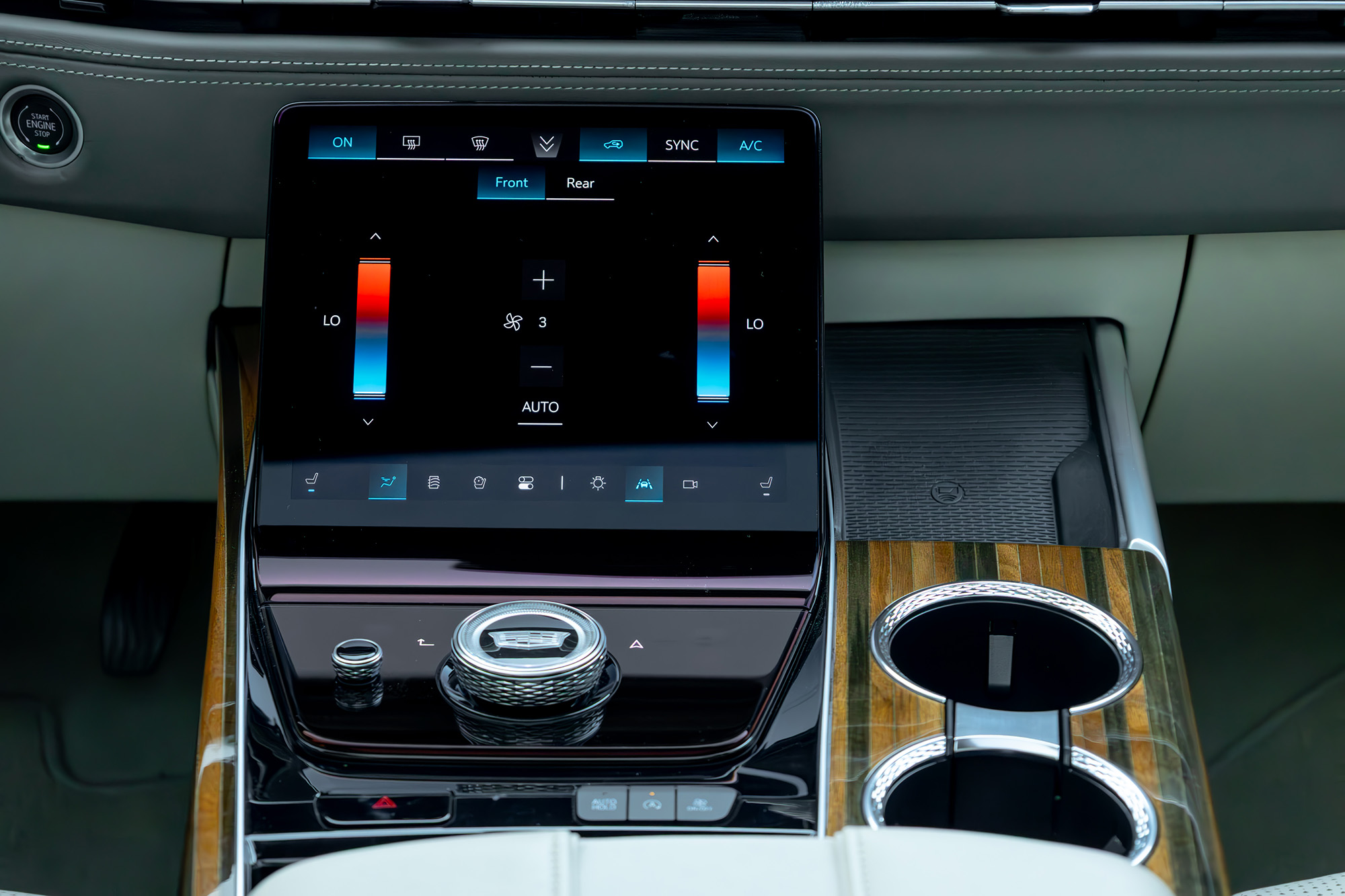 Cadillac Escalade דור חדש שחור