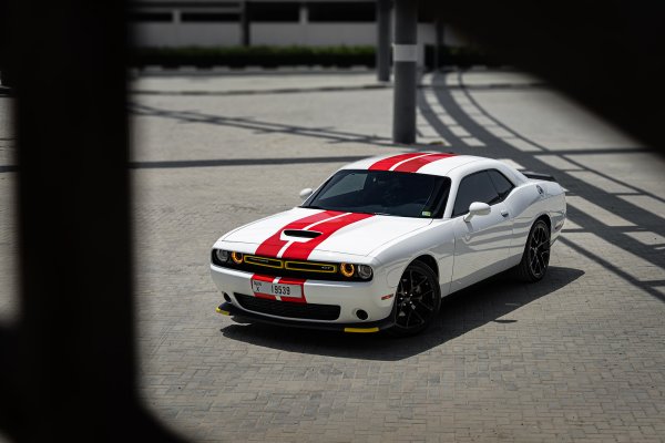 Dodge Challenger GT Beyaz Kırmızı