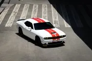 Dodge Challenger GT Beyaz Kırmızı Dodge Challenger GT Beyaz Kırmızı