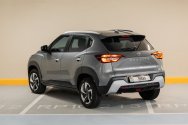 Nissan Magnitgrå Nissan Magnitgrå