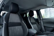 Nissan Magnitgrå Nissan Magnitgrå
