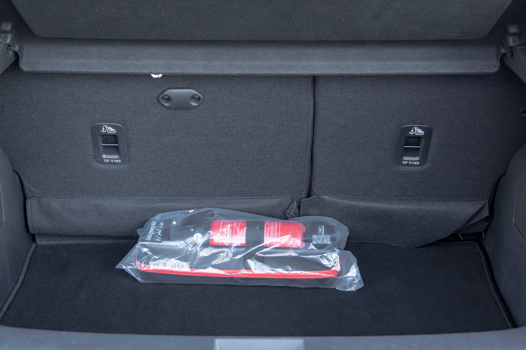 Nissan Magnitgrå Nissan Magnitgrå