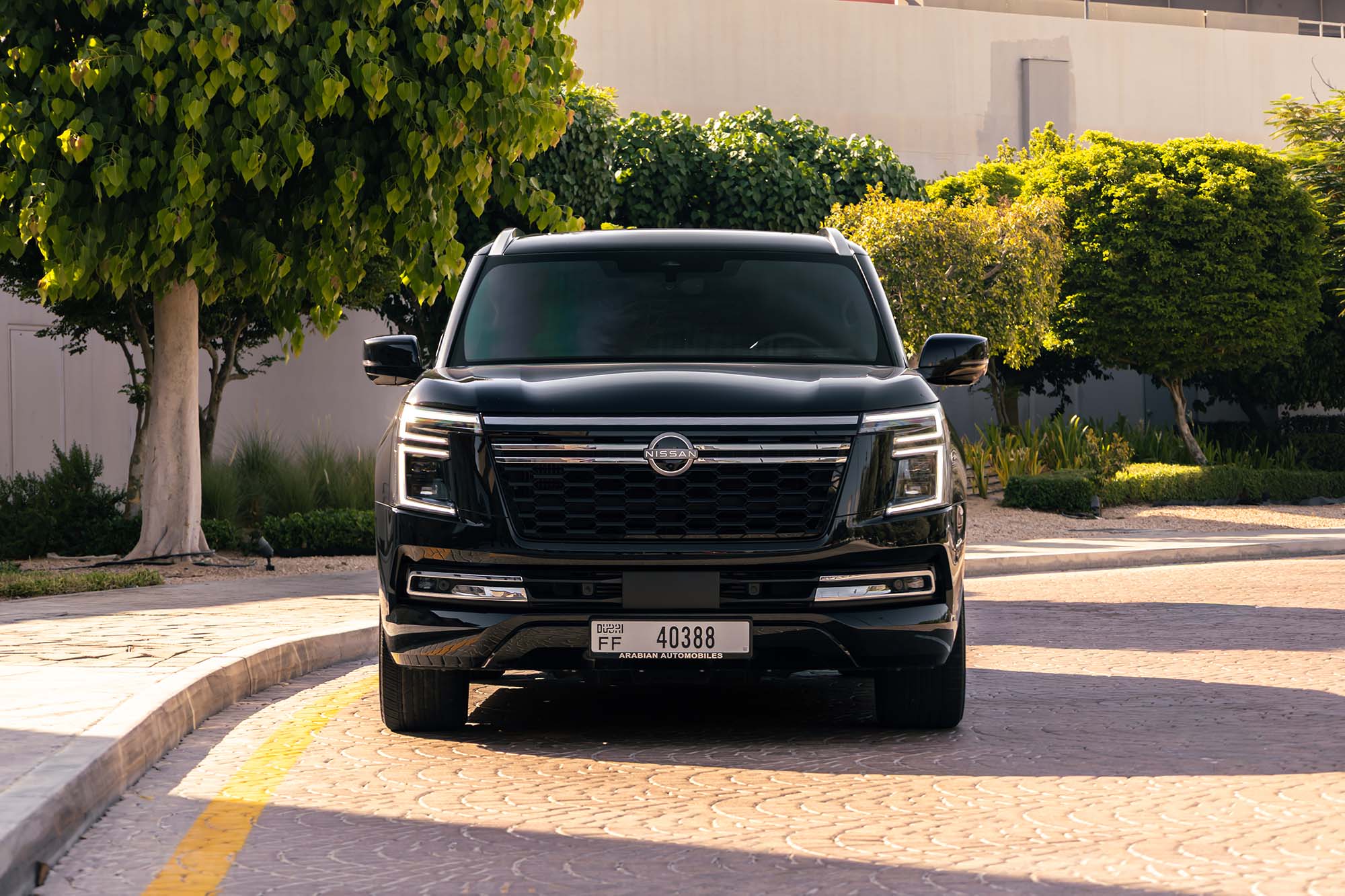 Nissan Patrol מהדור החדש, שחור פלטינה
