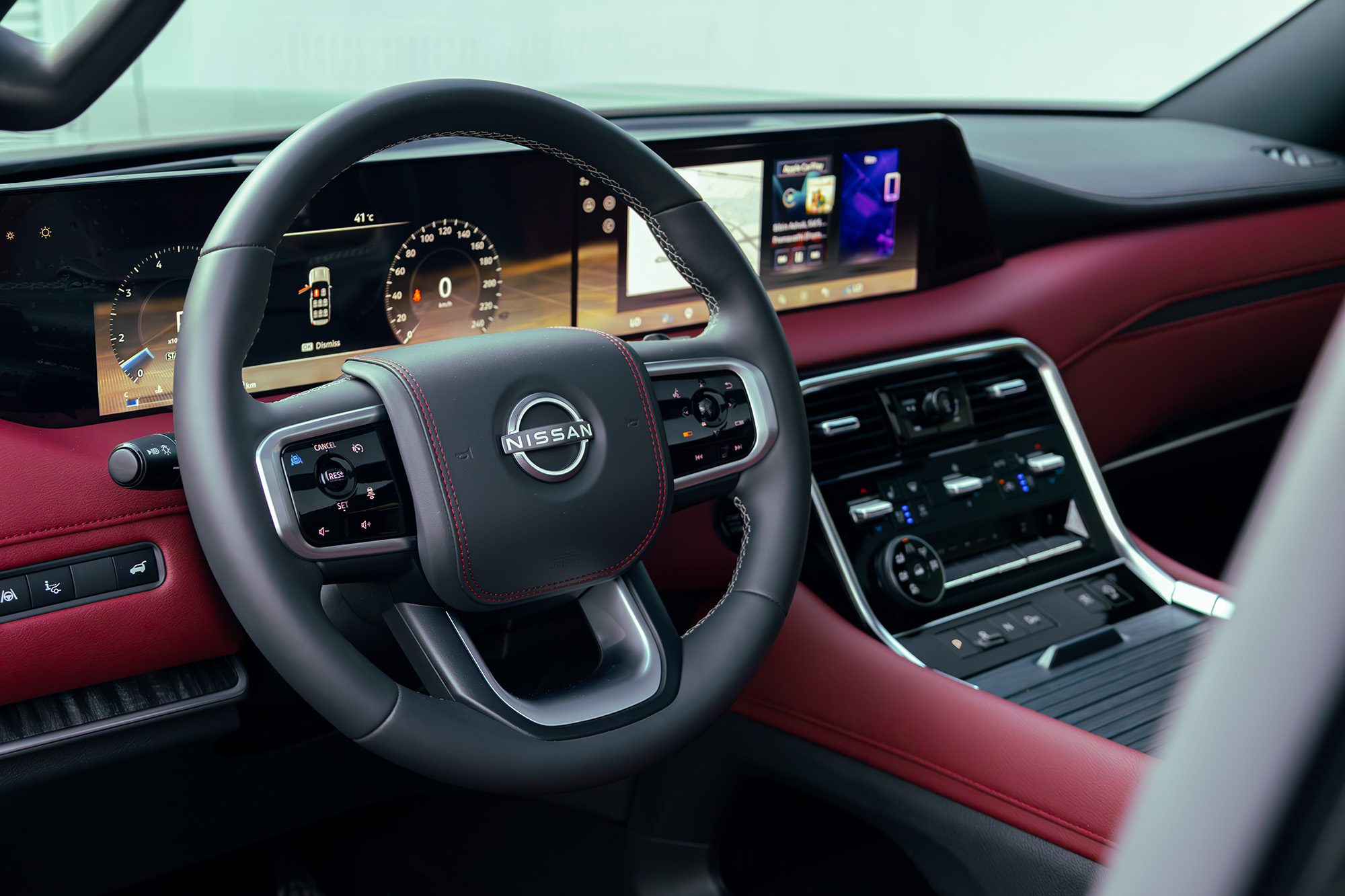 Nissan Patrol מהדור החדש, שחור פלטינה