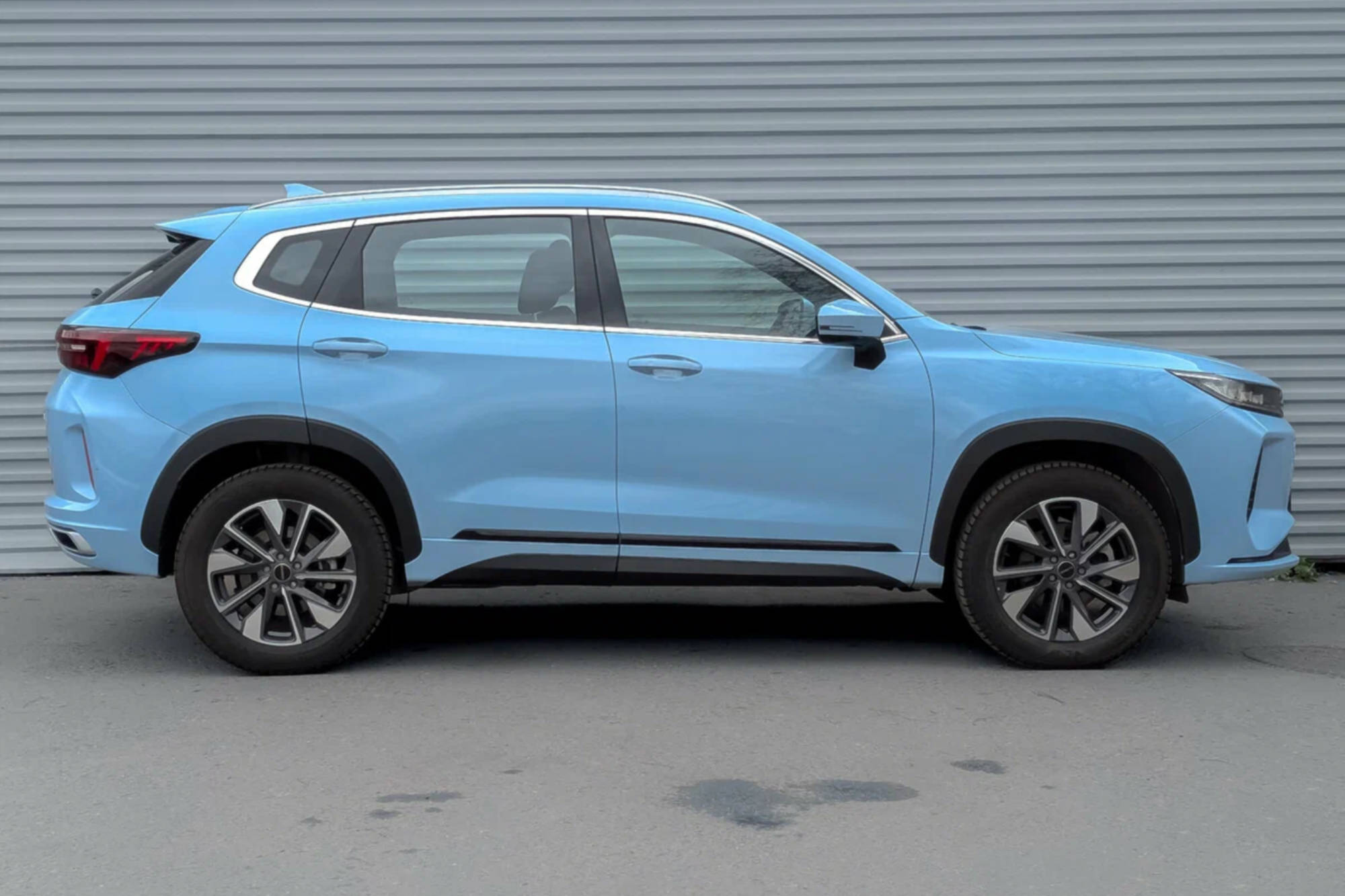 Exeed LX Blue