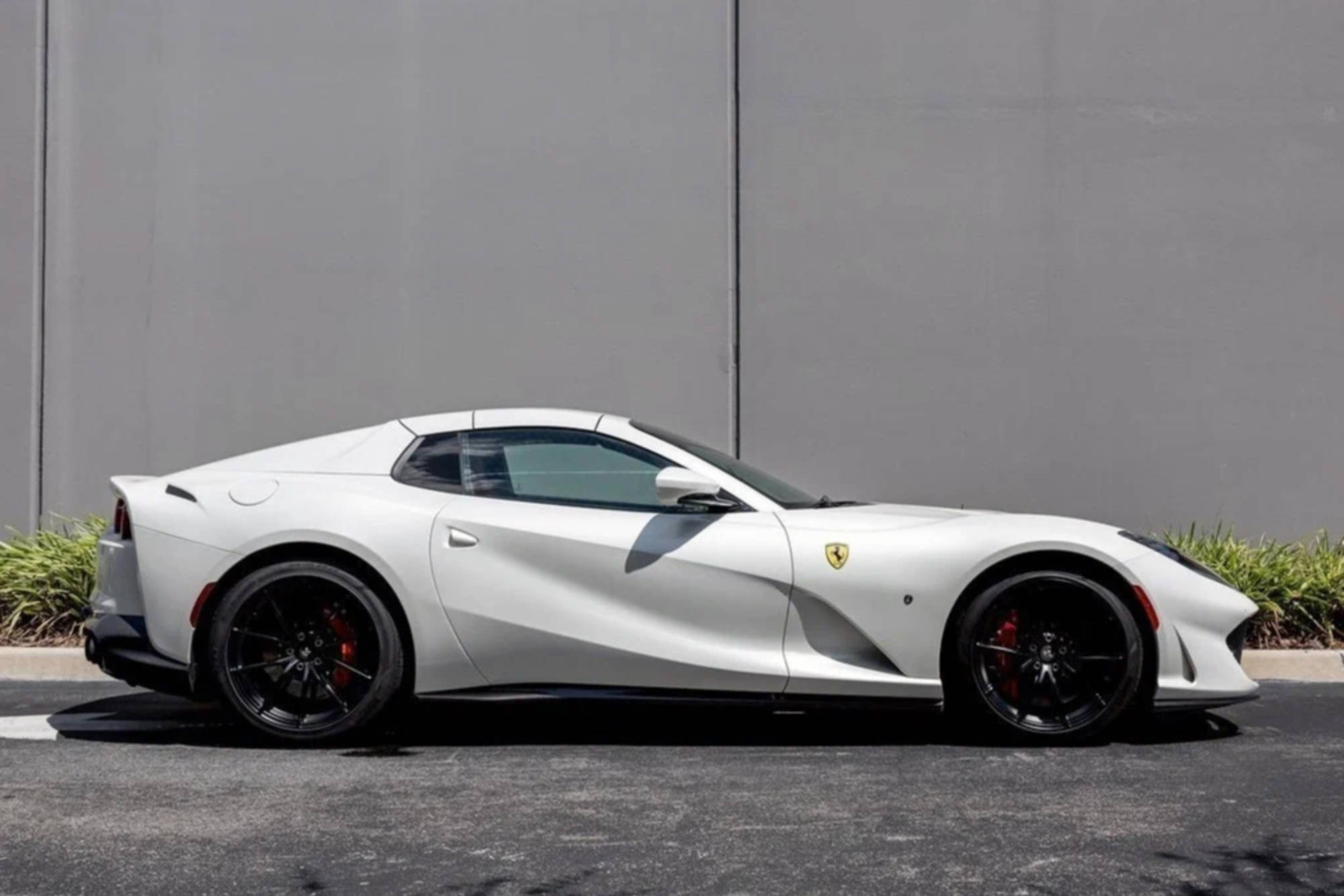 Ferrari 812 GTS Branco