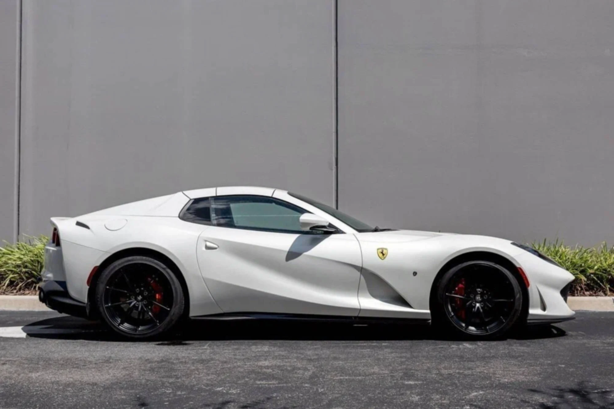 Ferrari 812 GTS Wit