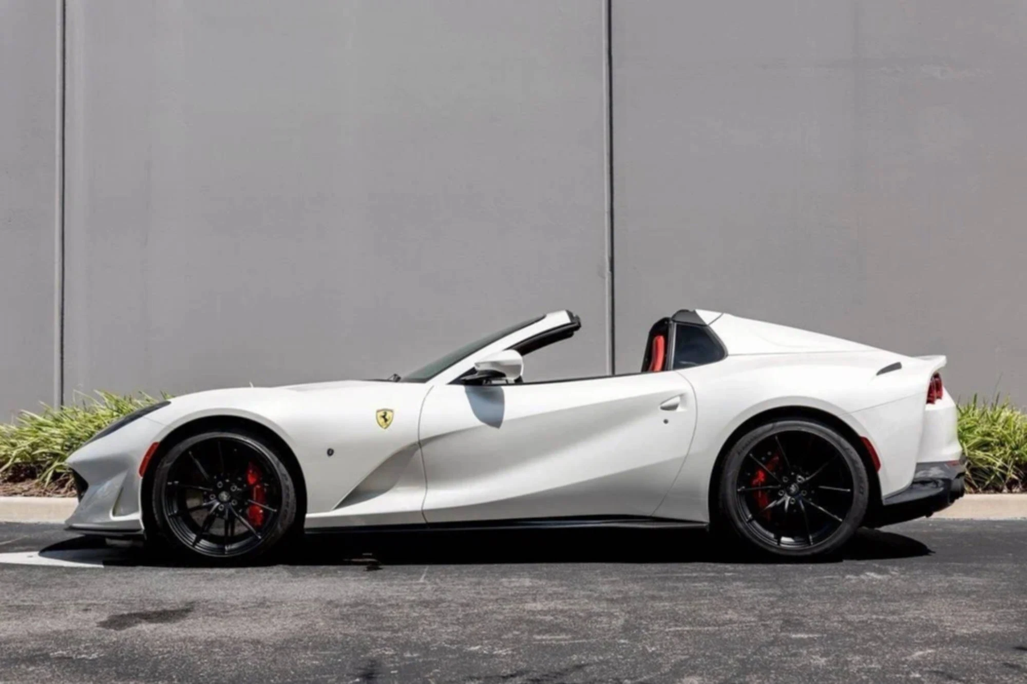 Ferrari 812 GTS Wit