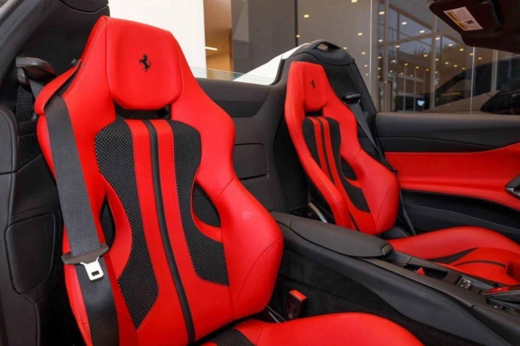 Ferrari 812 GTS Wit