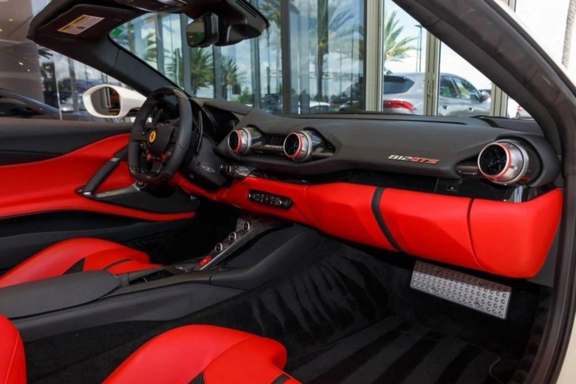 Ferrari 812 GTS Wit