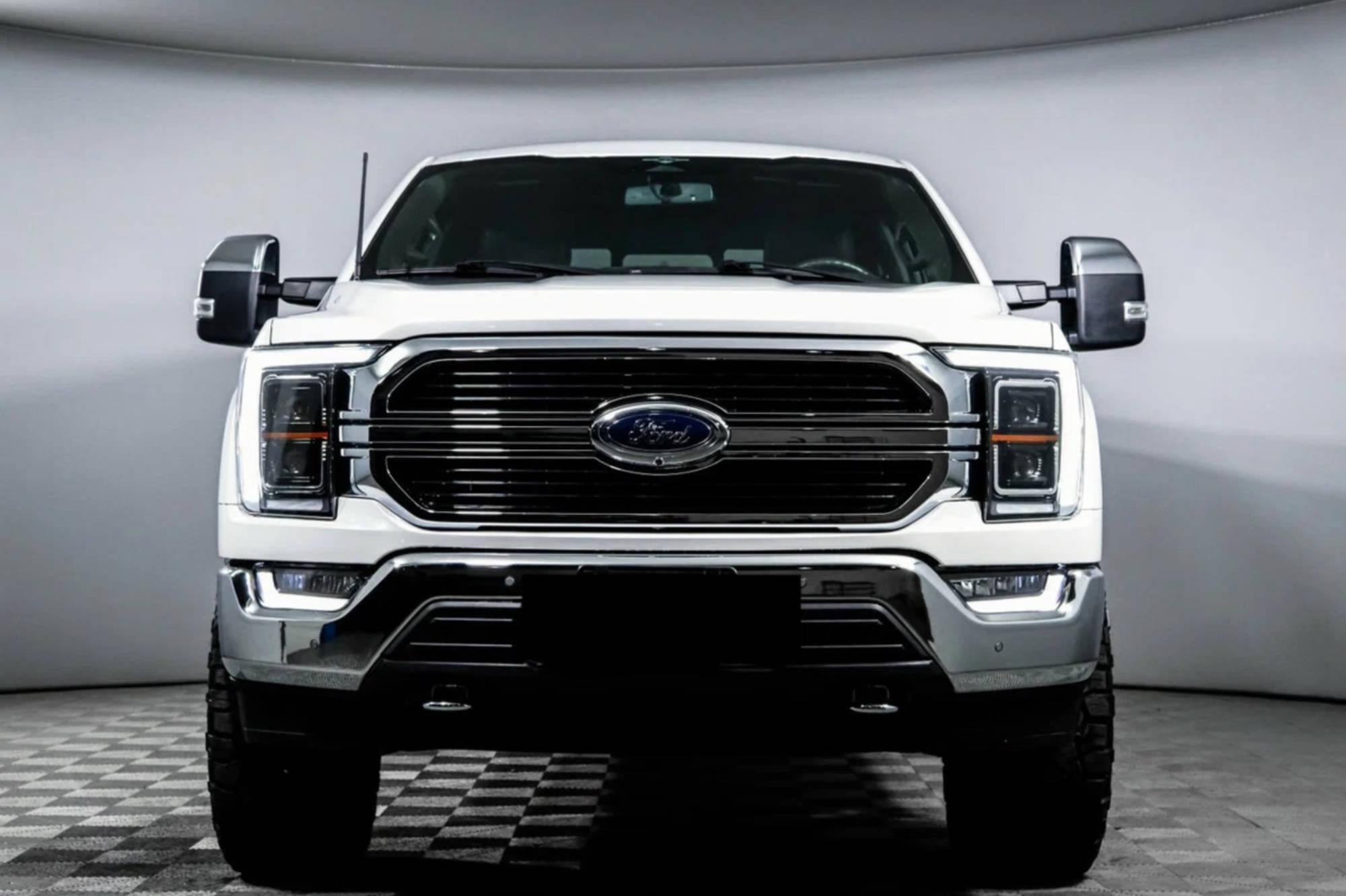 Ford F-150 White