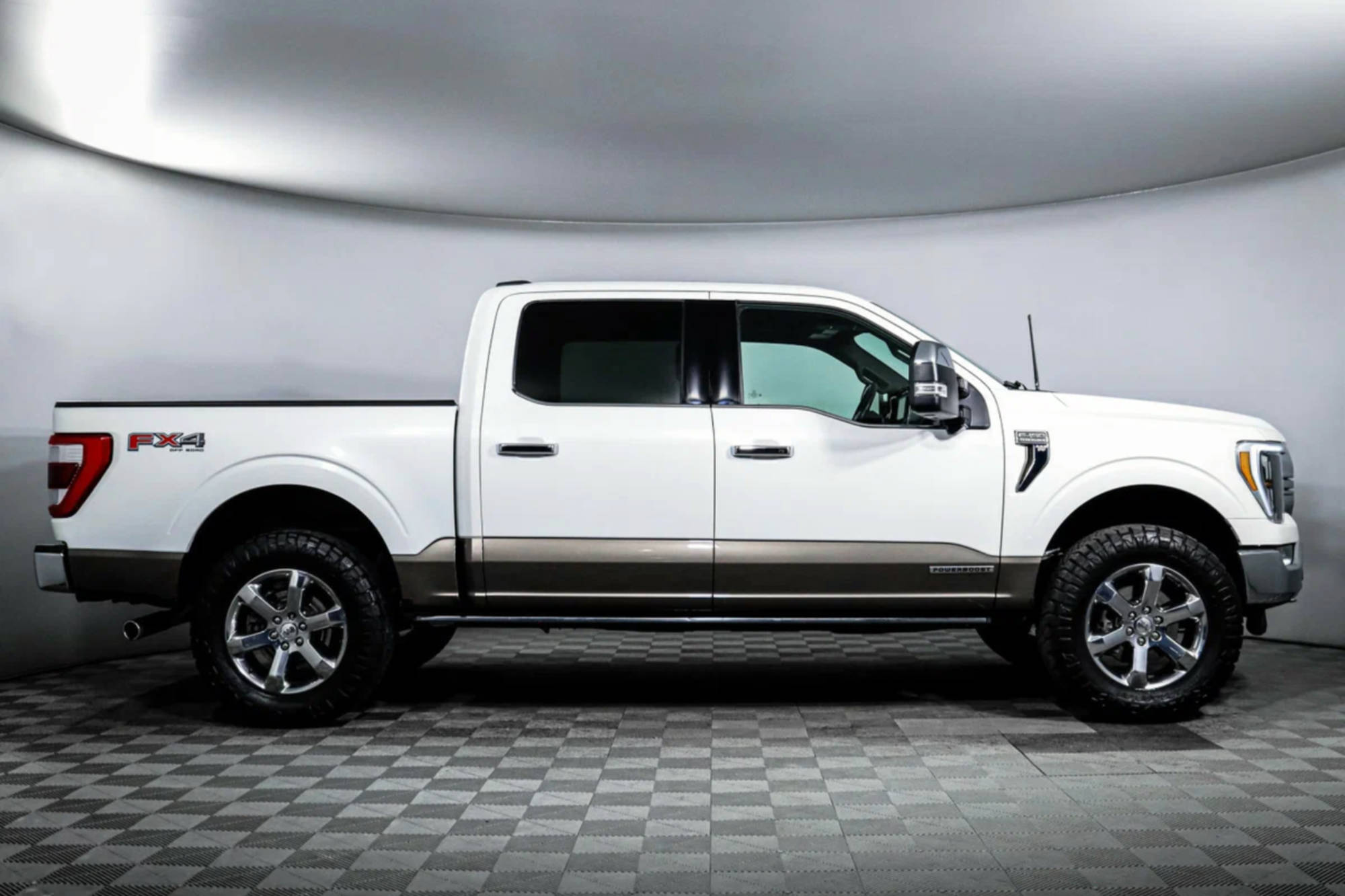 Ford F-150 White