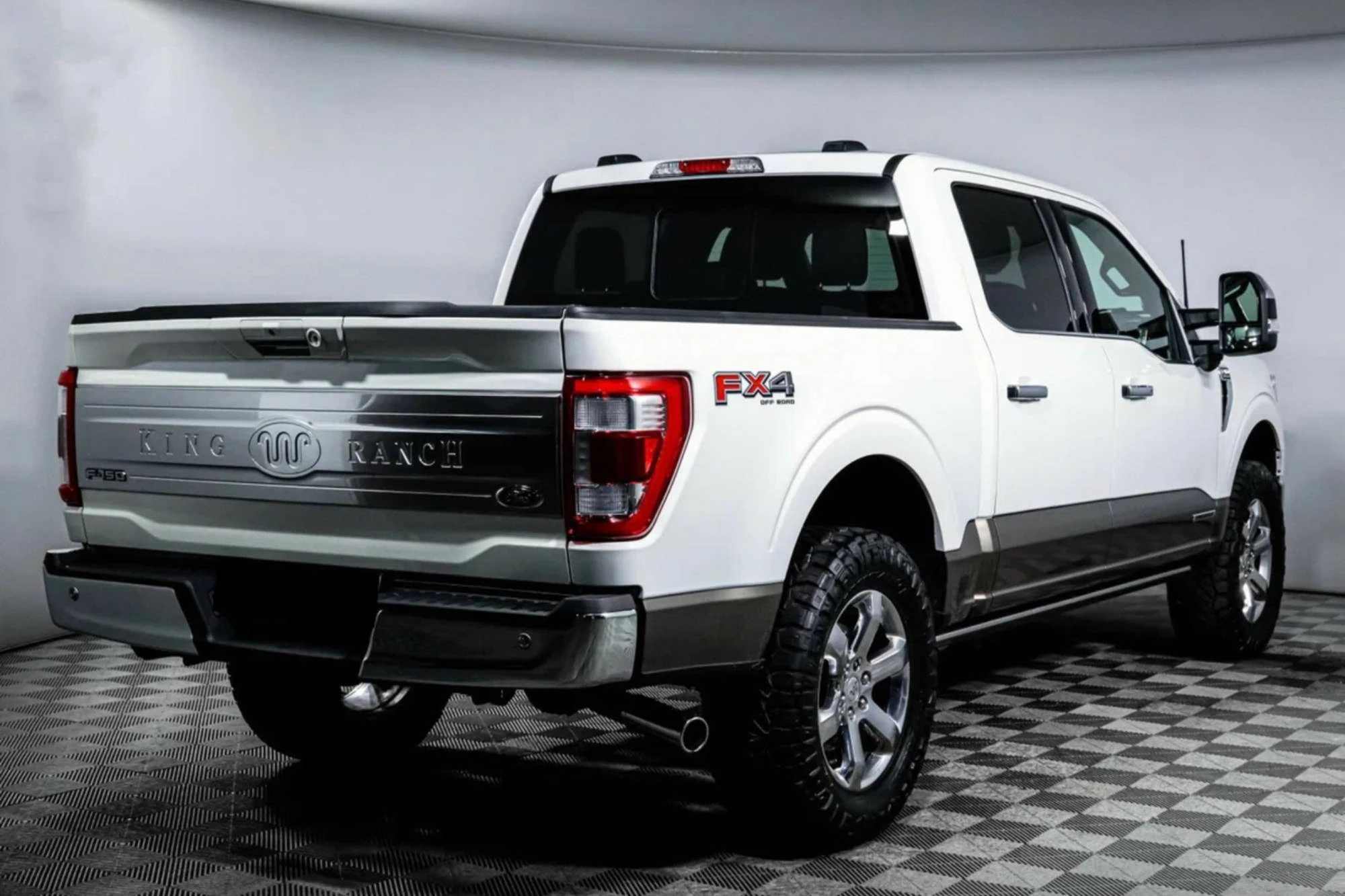 Ford F-150 White