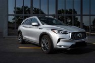 Infiniti QX50 فضي
