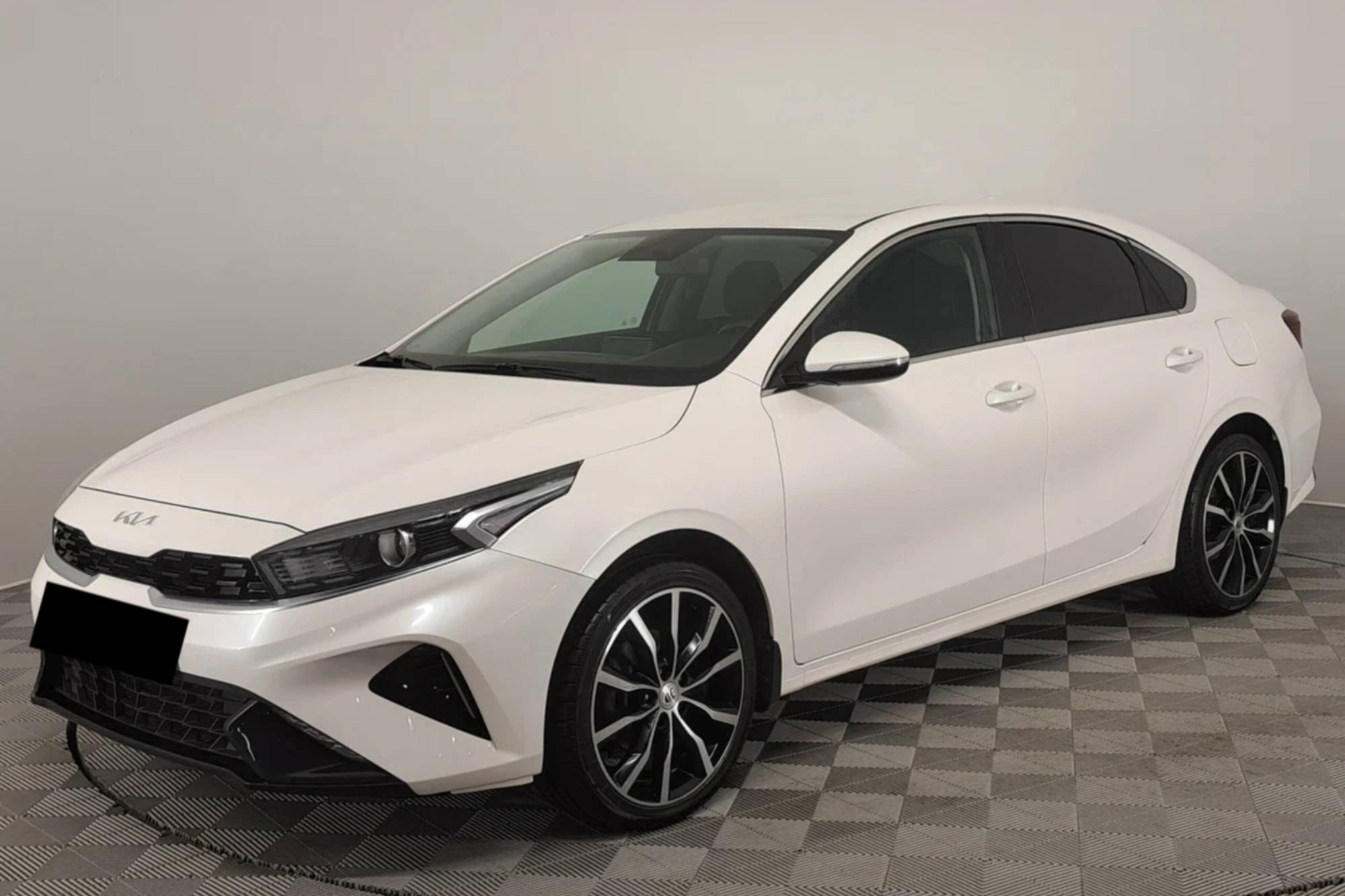 KIA 角石白
