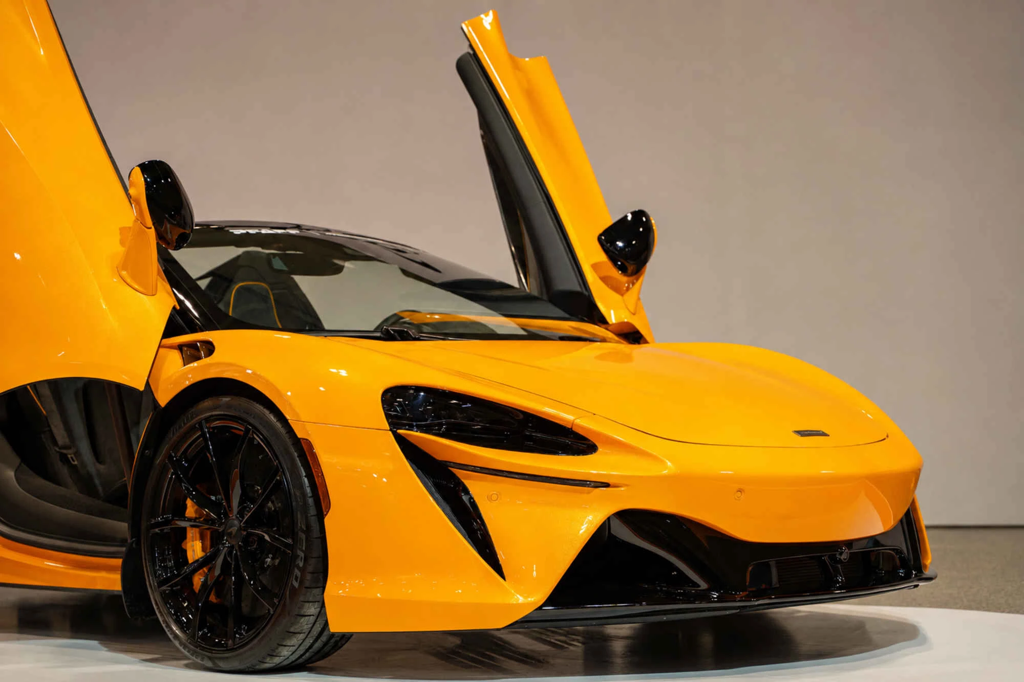McLaren Artura Spider Orange