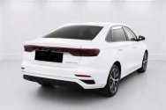 Geely 艾格朗 II 白色