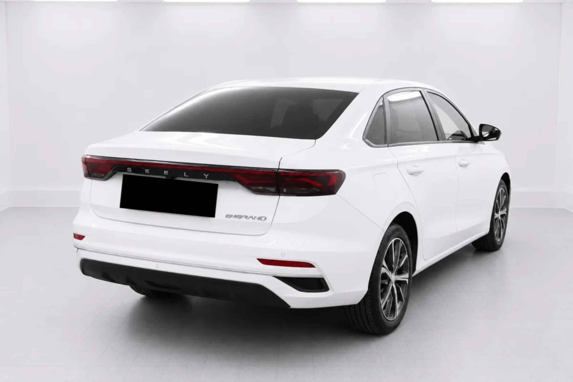 Geely 艾格朗 II 白色