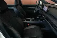Geely 奥卡万戈白