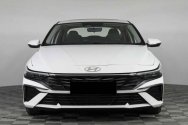 Hyundai 伊兰特 白色