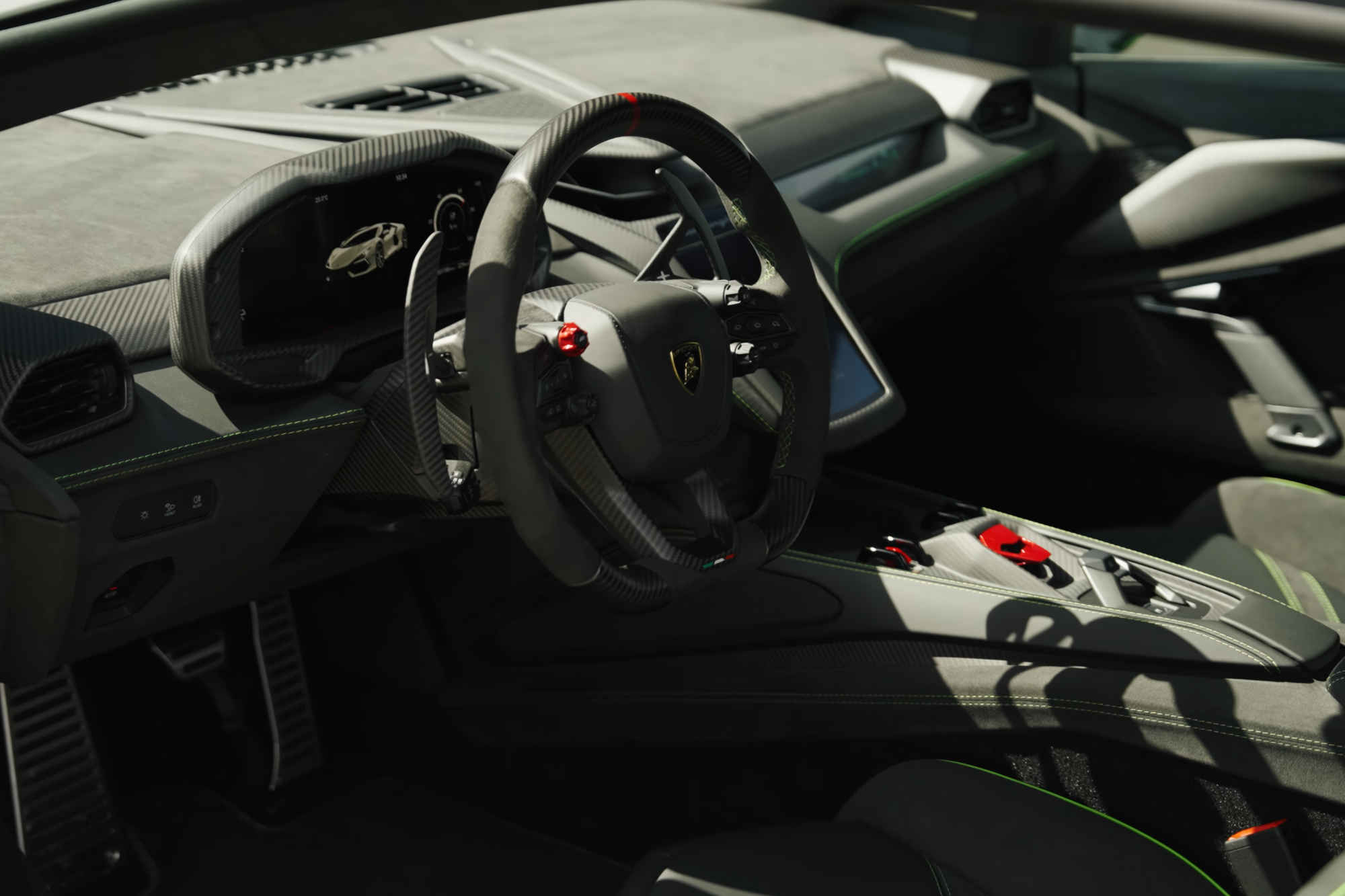 Lamborghini Revuelto Preto