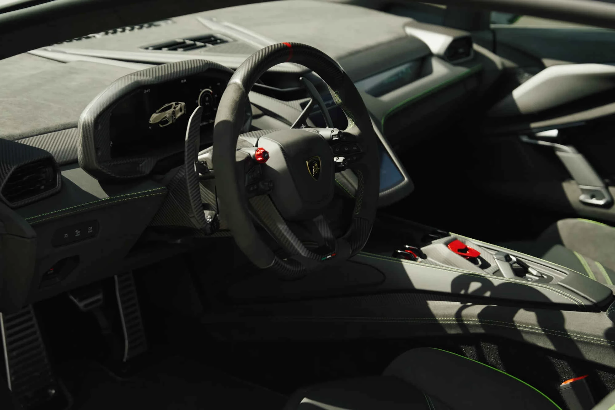 Lamborghini Revuelto Black
