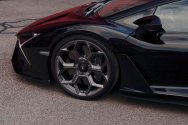 Lamborghini Revuelto Preto