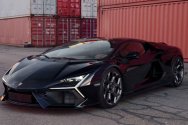 Lamborghini Revuelto Preto